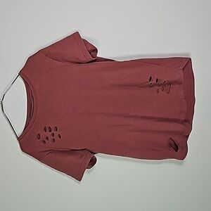 Alphalete medium pink distressed short sleeve shirt